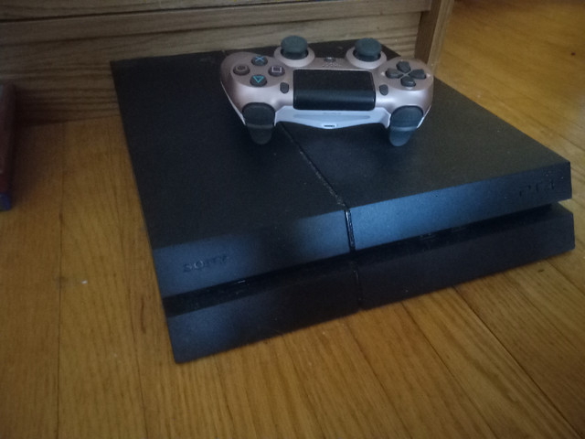 Ps4 console in Sony Playstation 4 in Edmonton