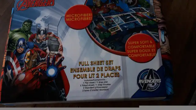 AVENGERS COMFORTER, SHEET AND DRAPES SET in Bedding in Peterborough - Image 6