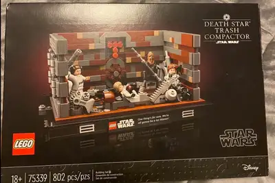 LEGO (75339) BNIB Star Wars - Death Star Trash Compactor, View more