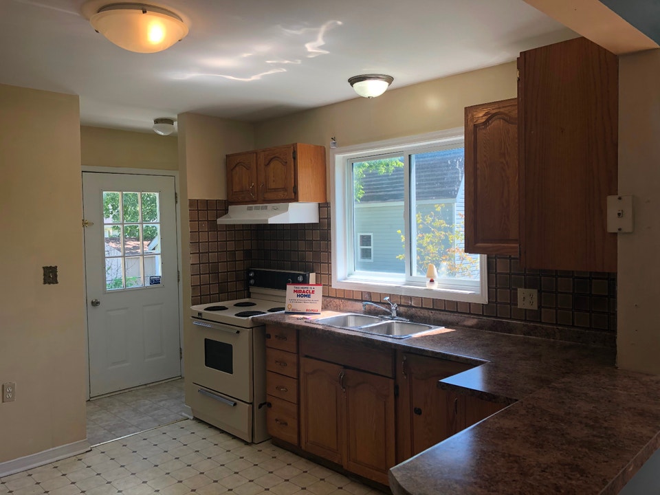 4 Bedroom Semi Detached available Nov 1 4