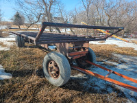 Bale wagon