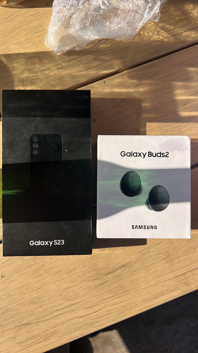 Samsung galaxy s23 phantom black + galaxy buds 2  in Cell Phones in City of Toronto - Image 2