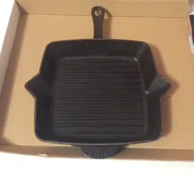 Staub 26 cm square grill pan,, View more
