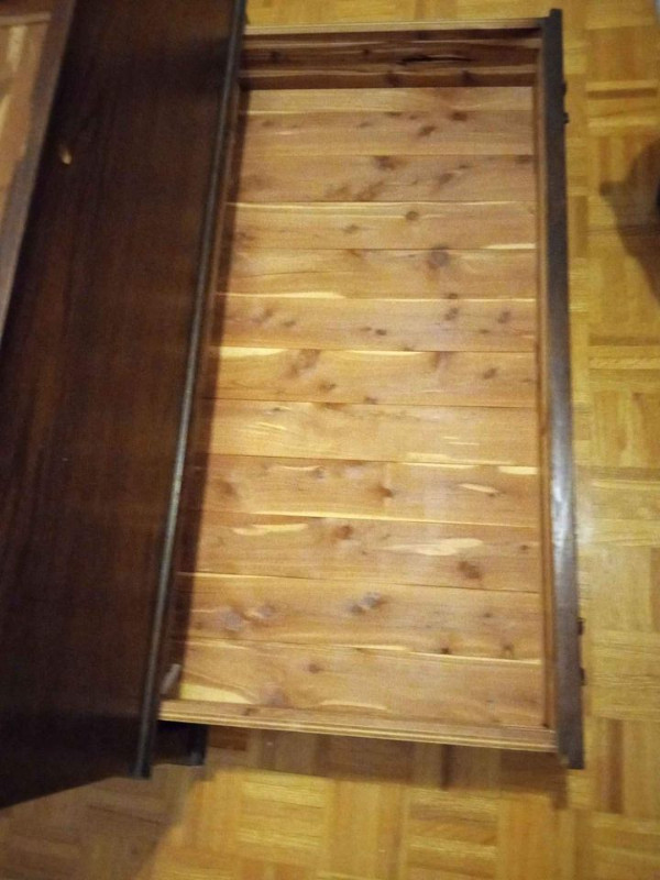 Beautiful Solid Cedar Chest made in the 1970s in Dressers & Wardrobes in Barrie - Image 2