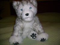 Wow Wee Alive Electronic Plush 13" Husky puppy.