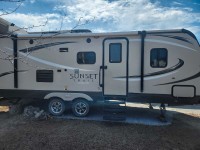 2015 sunset trail ultra light 23'