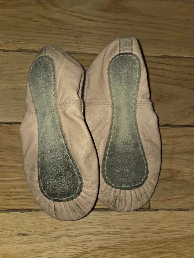 Capezio Ballet Shoes in Women's - Shoes in Calgary - Image 4