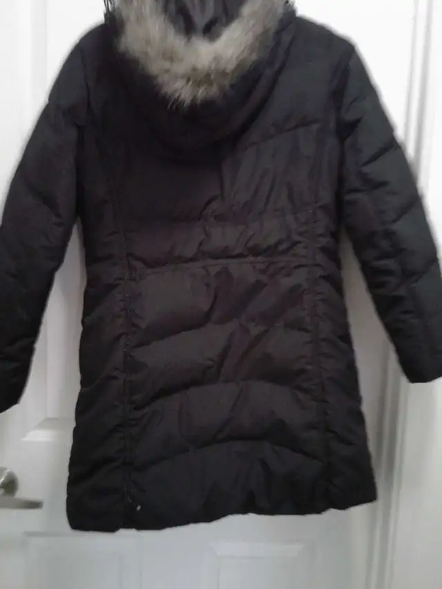 women winter jacket size small in Women's - Tops & Outerwear in Calgary - Image 7