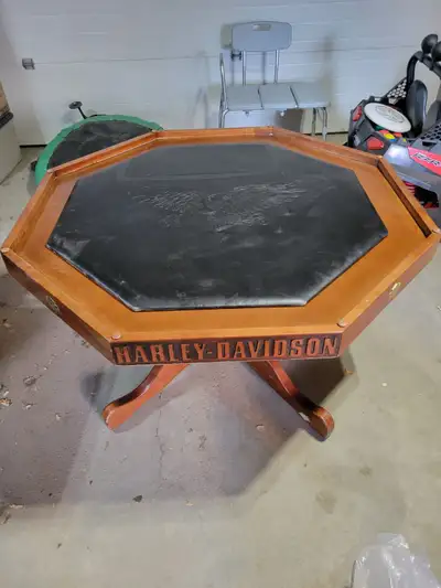Harley davidson poker table no chairs