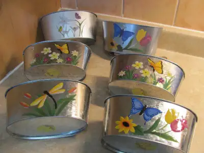 Small Metal Pot – Butterfly * Petit pot en métal - Papillon, View more