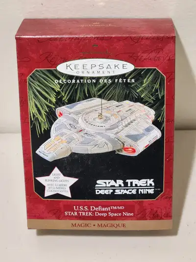 Hallmark Star Trek USS Defiant, View more