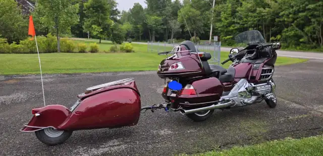 moto Honda Goldwing in Touring in Québec City - Image 8