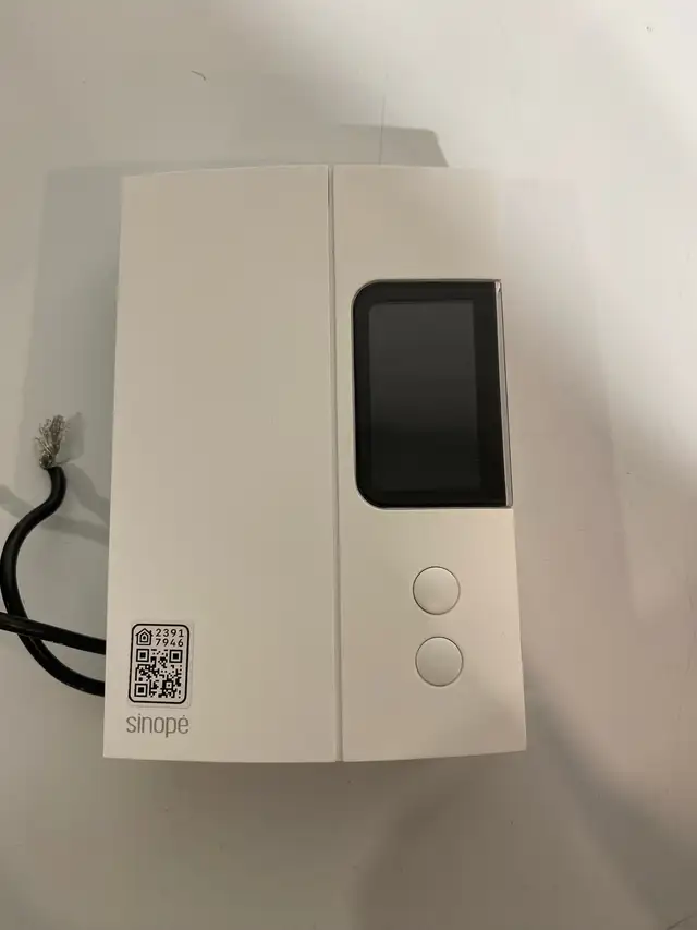 Sinopé Smart Thermostats – Electric Heating (12 Units Available) in General Electronics in City of Montréal - Image 2