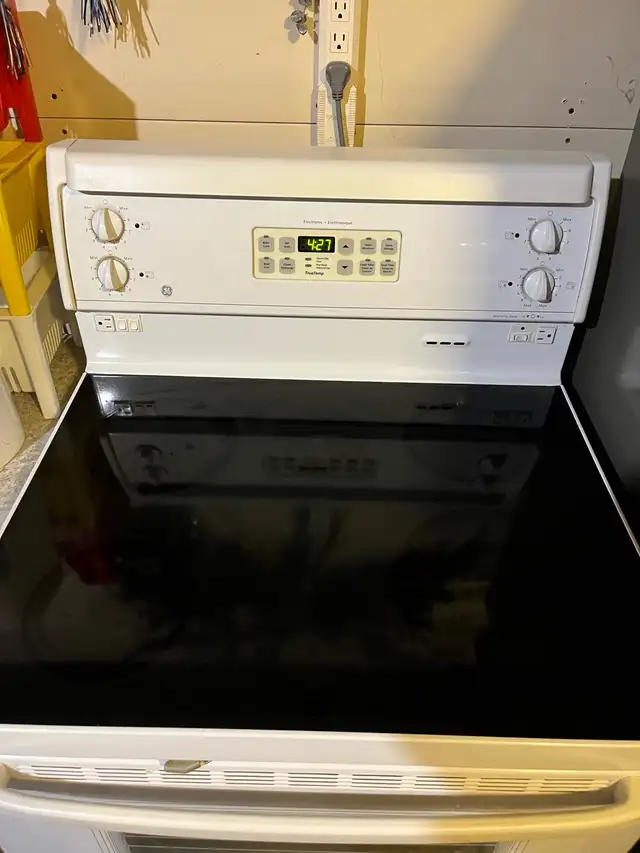 GE Electrifc Range64840217276418121