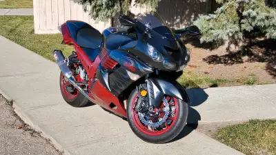 2008 zx14 Special Edition. Very good condition. Strong runner with many more miles left in her. Well...