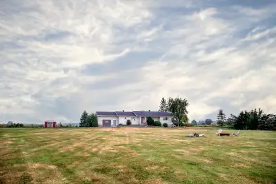 FULL HOUSE RENTAL - 5 BEDROOMS CURRENTLY AVAILABLE A RENTAL OPTION FOR SENIORS OR THOSE SEEKING INDE...