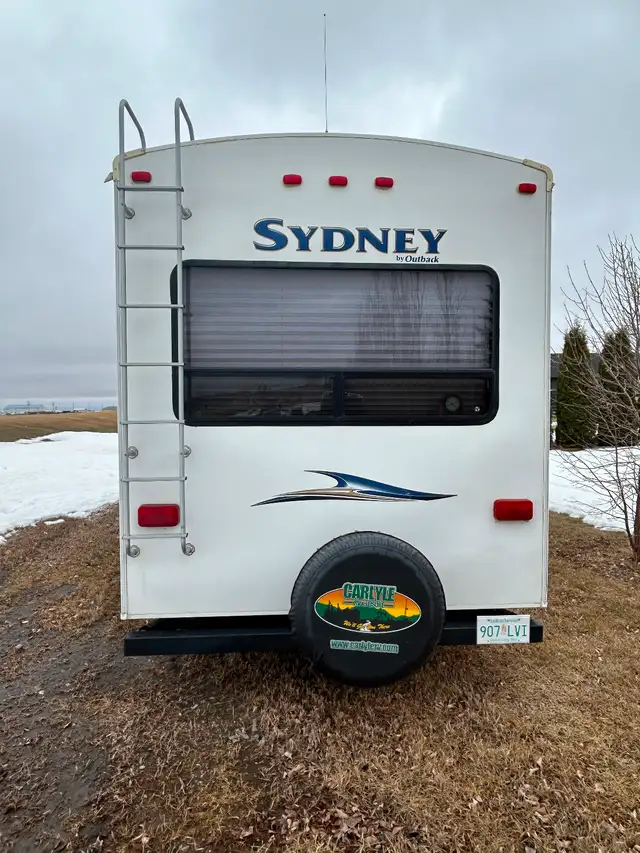 2012 Sydney Outback 325 fre in Travel Trailers & Campers in Regina - Image 7