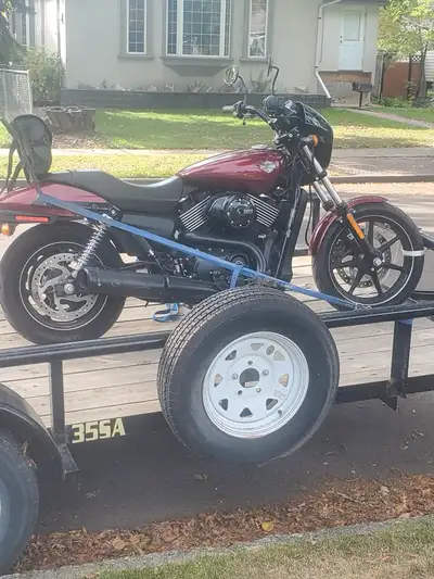 2016 street rod Harley Davidson liquid-cooled 2300 km on $6500 or best
