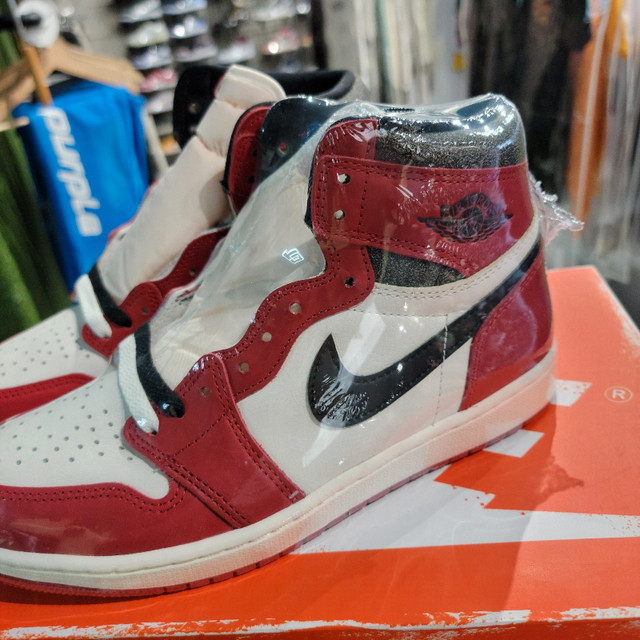 Air Jordan 1 High "Chicago Lost & Found" [Size:6Y,8.5] [INSTORE] in Men's Shoes in Mississauga / Peel Region - Image 3