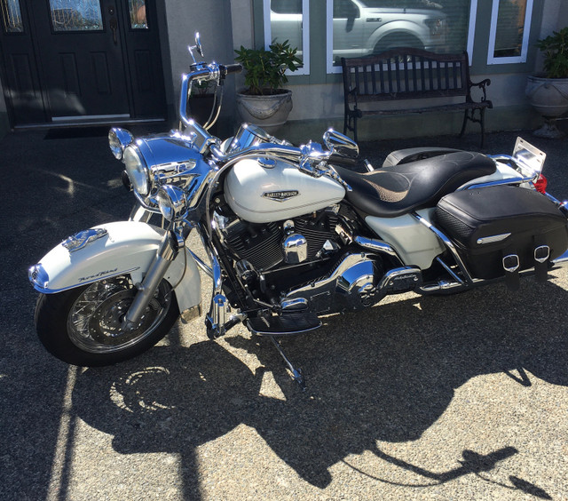 2002 Harley Davidson Road King Classic FLHRCI in Sport Touring in Nanaimo - Image 4