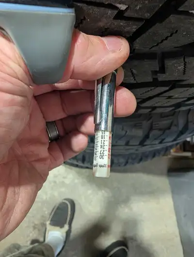 4 almost new Yokohama Geolander AT tires. 305/55R20. Taken off a 2021 Jeep Gladiator Altitude. 4 whe...