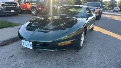 1995 firebird formula LT1/T-56 New tires New brakes Runs and drives amazing was my daily all last su...