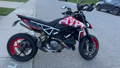 Looking to part ways with my 2022 Ducati Hypermotard 950 RVE, a thrilling supermoto with a powerful...