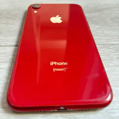 iPhone XR in great condition Fully unlocked Fully functional Factory reset and ready to use 64gb 74%...