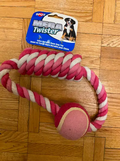SPOT mega Twister Dog Toy new Made from heavy twisted rope which offer extra strength and durability...