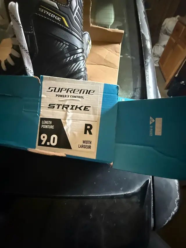 hockey skates supreme power a control strike skates 9 mens in Hockey in Winnipeg - Image 3