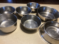8 bols en acier inoxydable pour chiens 5$ 10$