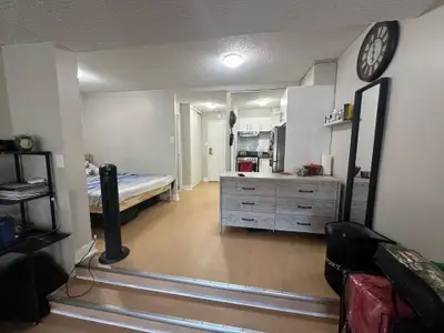 I'm looking to lease transfer my studio apartment. The apartment will be available from 15th Septemb...