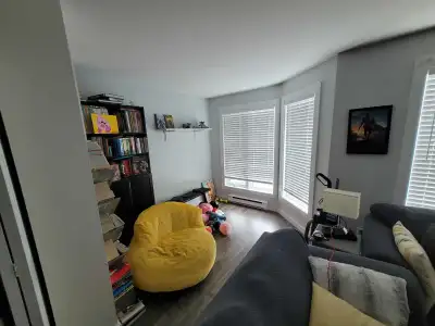 2 chambres à coucher 1 salle de bain Appartement