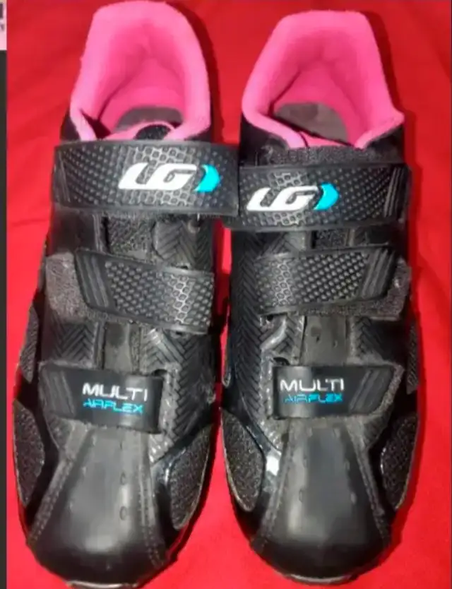Souliers de vélo Louis Garneau in Cruiser, Commuter & Hybrid in City of Montréal - Image 3