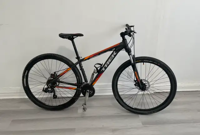 Trek bicycle for sale62863282134530123