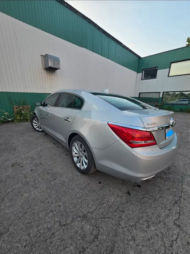 BUICK LACROSSE 2016 PREMIUM I FWD in Cars & Trucks in City of Montréal - Image 5