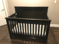 Baby Crib incl. Conversion Kit to Twin Size Bed