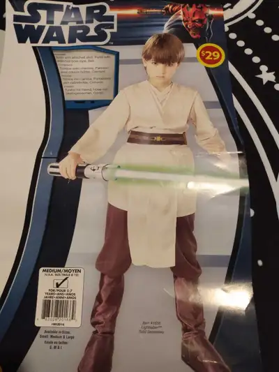 Jedi Costume in great condition. Lightsaber not included. Size 5-7. See my other ads.
