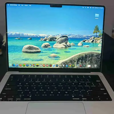 MacBook Pro M2 Pro 14 pouces , View more