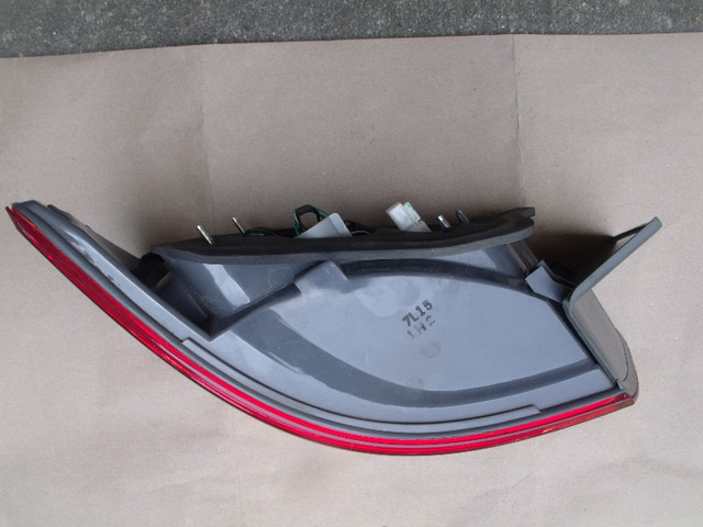 Hyundai Sonata 2006-2008 Rear LH (driver) Taillight in Auto Body Parts in Chatham-Kent - Image 2