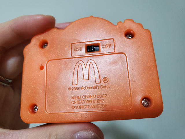 2003 McDonald's Toy Sega Sonic Handheld Electronic Game Virtual in Toys & Games in Markham / York Region - Image 3