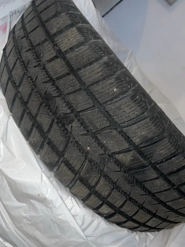 Goodyear winter tires in Tires & Rims in Kawartha Lakes - Image 4