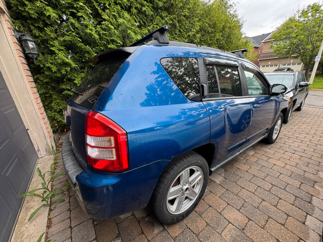 Jeep Compass 2010 in Cars & Trucks in Markham / York Region - Image 4
