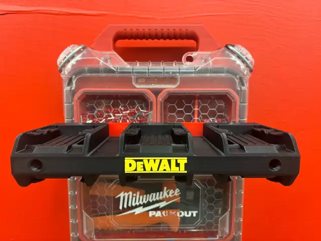 DeWalt Battery Wall Mount Holder 4/6 Batteries Optional Packout in Power Tools in Markham / York Region - Image 11
