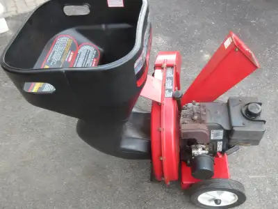 Wood Chipper Shredder – 1992 MTD 4 HP Tec, View more