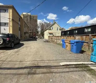 A prime 25×125 lot ideal for a HIGH -YIELD 4-plex or a luxury custom residence. Steps from General H...