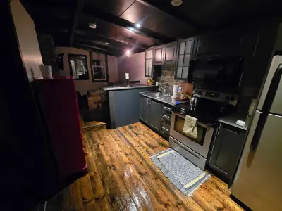 Becoming available soon, this exceptional little bachelor apartment is perfectly situated in the hea...