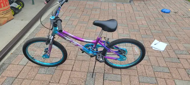 Movelo 20 inch Girl's bike in Kids in Cornwall - Image 5