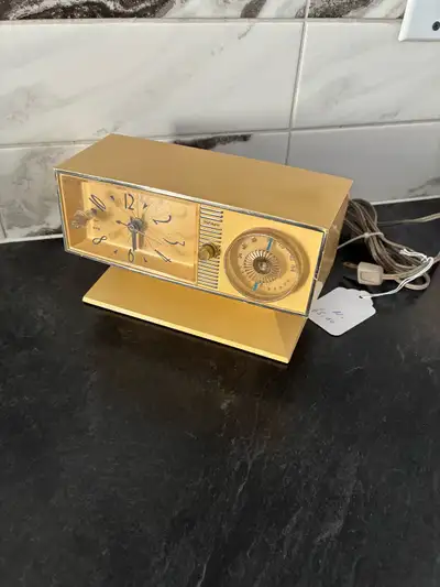 Radio Réveil Antique Vintage Sears, View more
