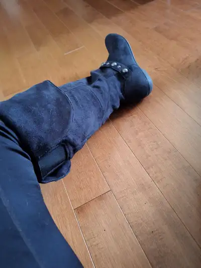 PRIX DÉBARRAS Belles bottes de printemps suède noir pointure 6, View more